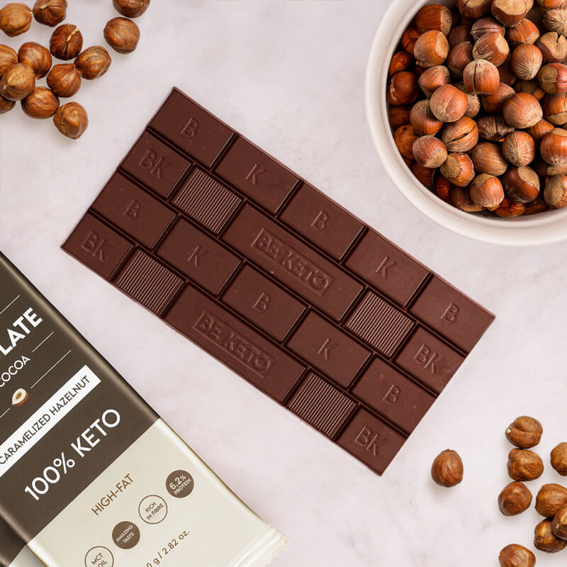 Vegane Keto Schokolade + MCT-Öl - Karamellisierte Haselnuss 80g