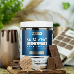 Keto Whey Isolat + MCT - Natürliche Schokolade 300g Keto Whey Isolat + MCT - Natürliche Schokolade 300g