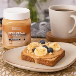 Keto Creme – Perfekt Erdnussbutter 250g – Lifestyle 2 Keto Creme – Perfekt Erdnussbutter 250g